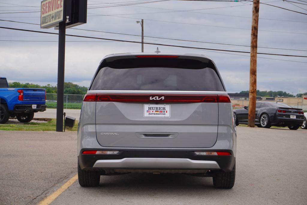 used 2023 Kia Carnival car, priced at $33,334