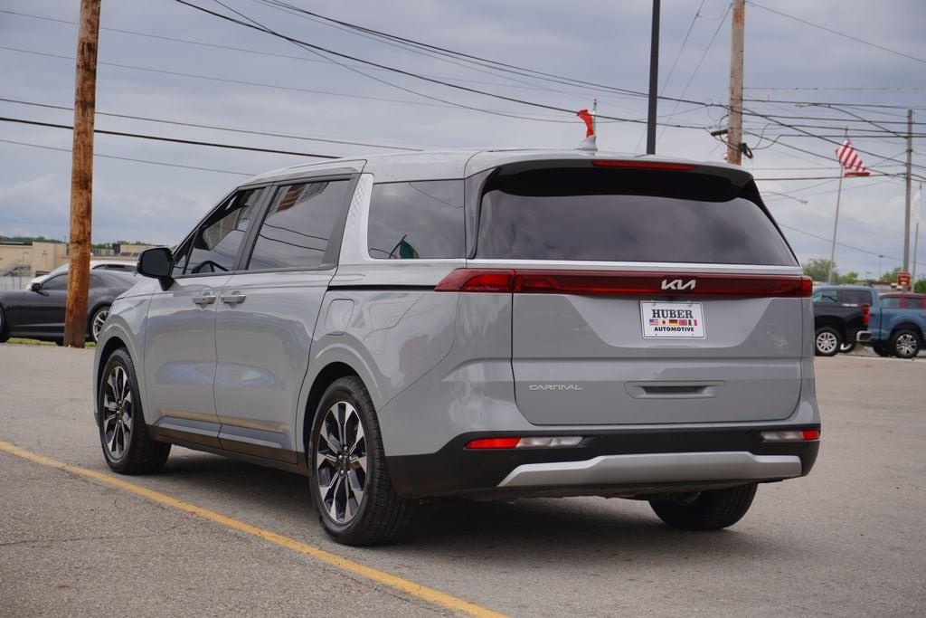 used 2023 Kia Carnival car, priced at $33,334
