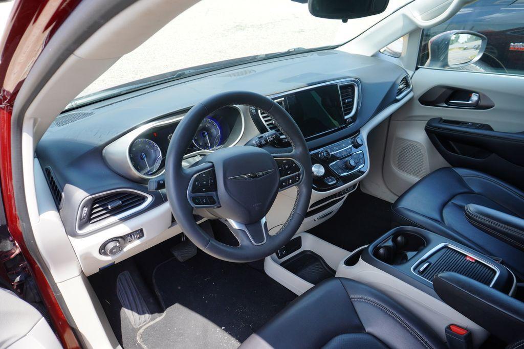 used 2023 Chrysler Pacifica car, priced at $23,944