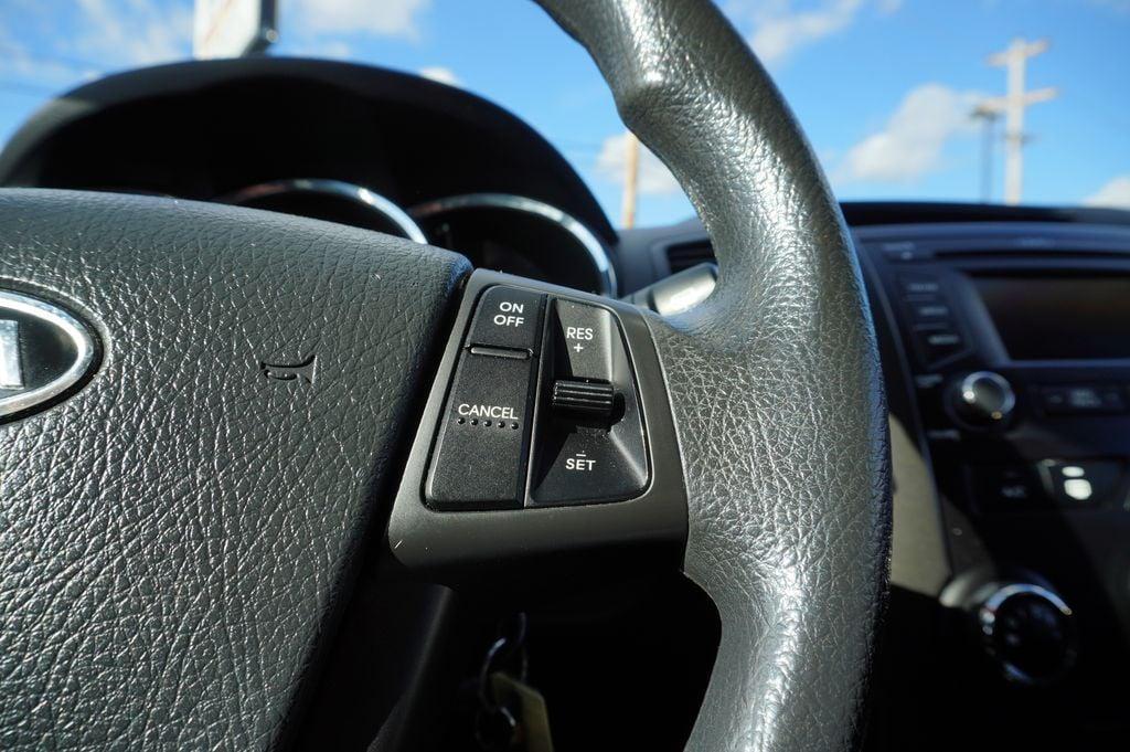 used 2013 Kia Sorento car, priced at $9,900