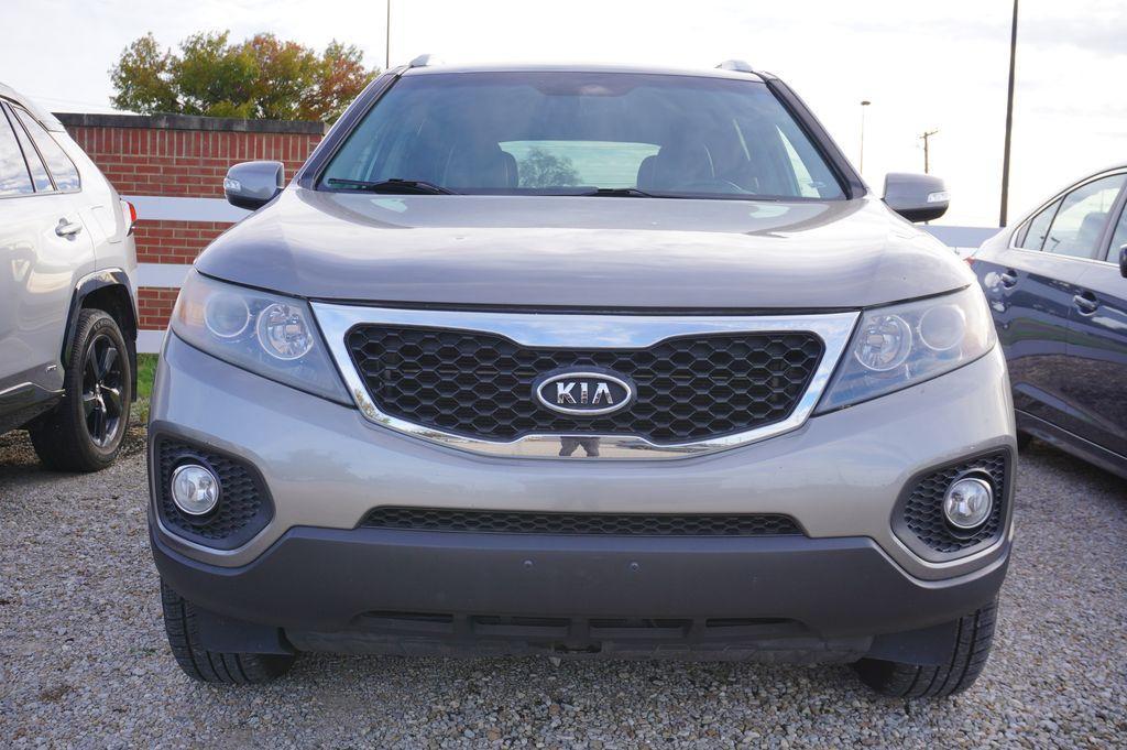 used 2013 Kia Sorento car, priced at $9,900