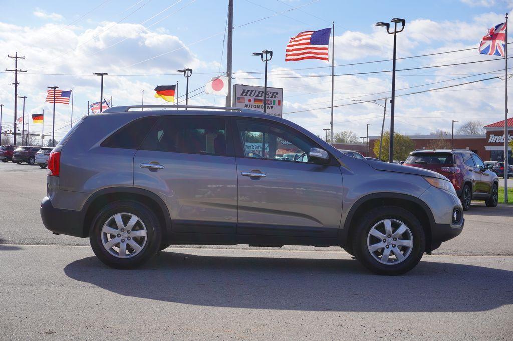used 2013 Kia Sorento car, priced at $9,900