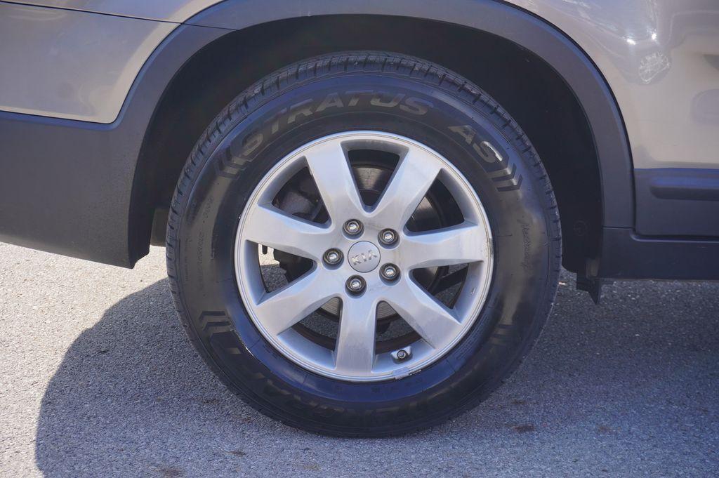 used 2013 Kia Sorento car, priced at $9,900