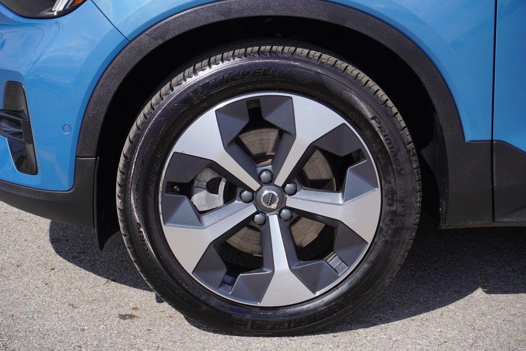 used 2023 Volvo XC40 car, priced at $28,698