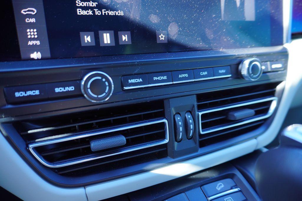 used 2019 Porsche Macan car, priced at $37,670