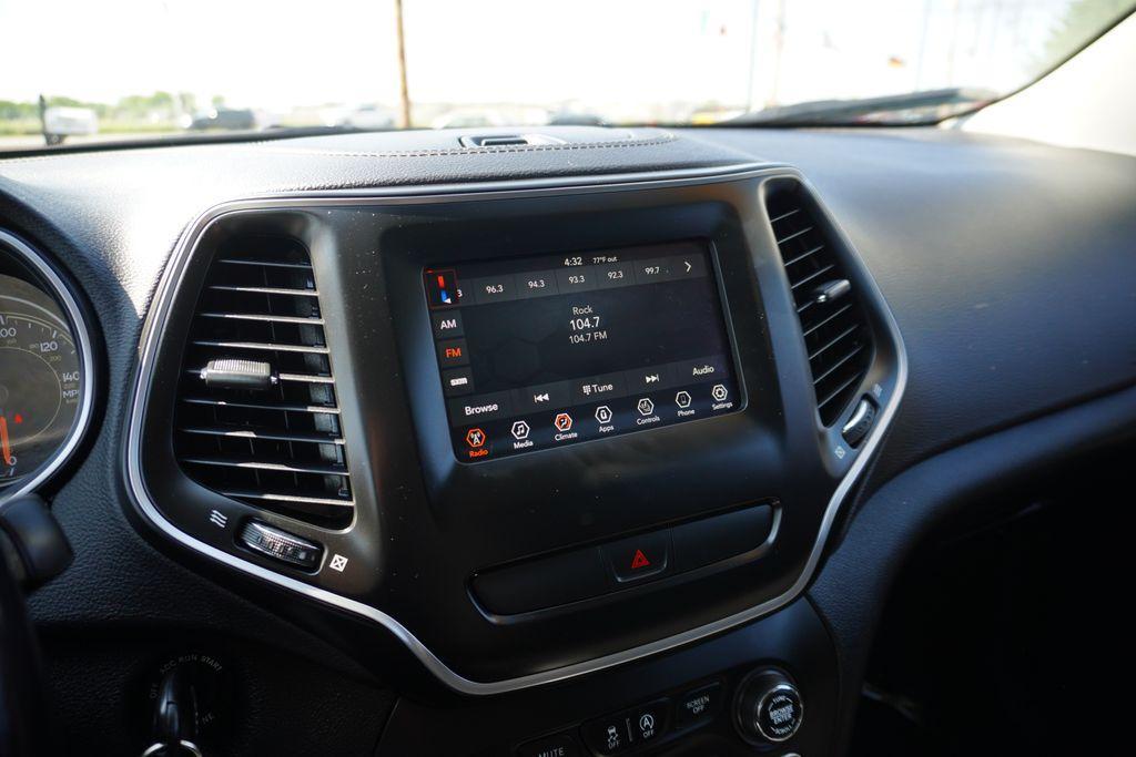used 2020 Jeep Cherokee car, priced at $17,900
