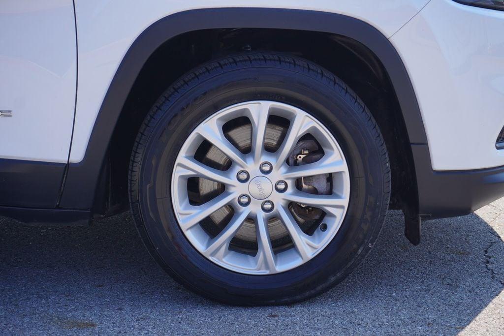 used 2020 Jeep Cherokee car, priced at $17,900