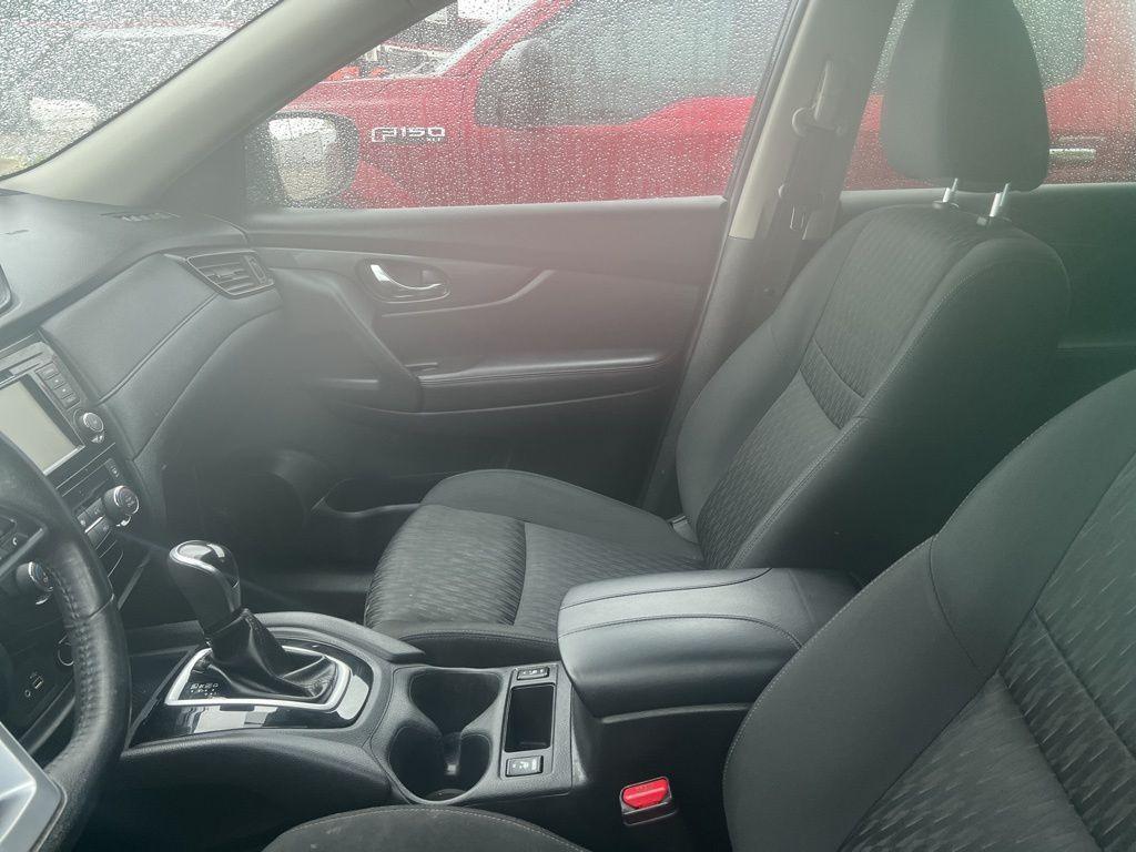 used 2018 Nissan Rogue car
