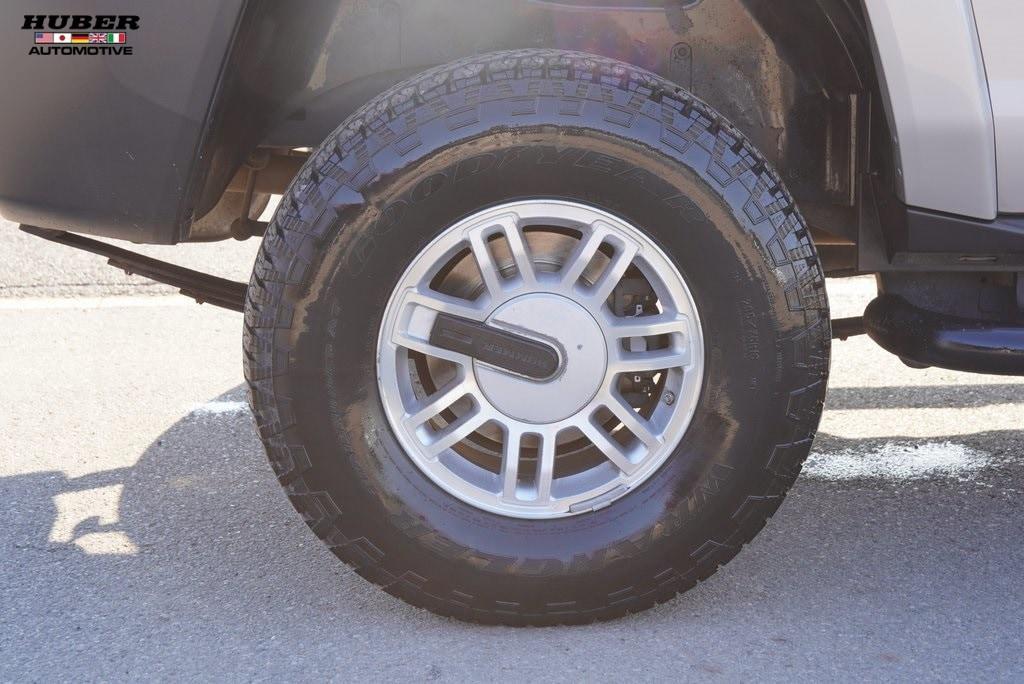used 2006 Hummer H3 car, priced at $11,940