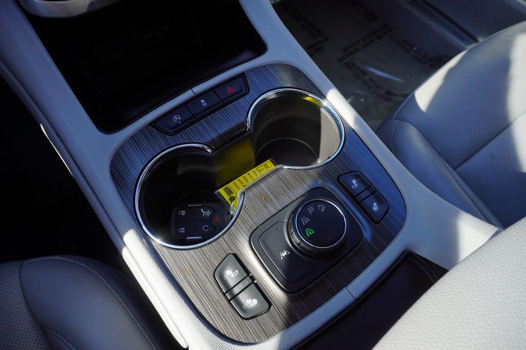 used 2023 GMC Acadia car, priced at $28,046