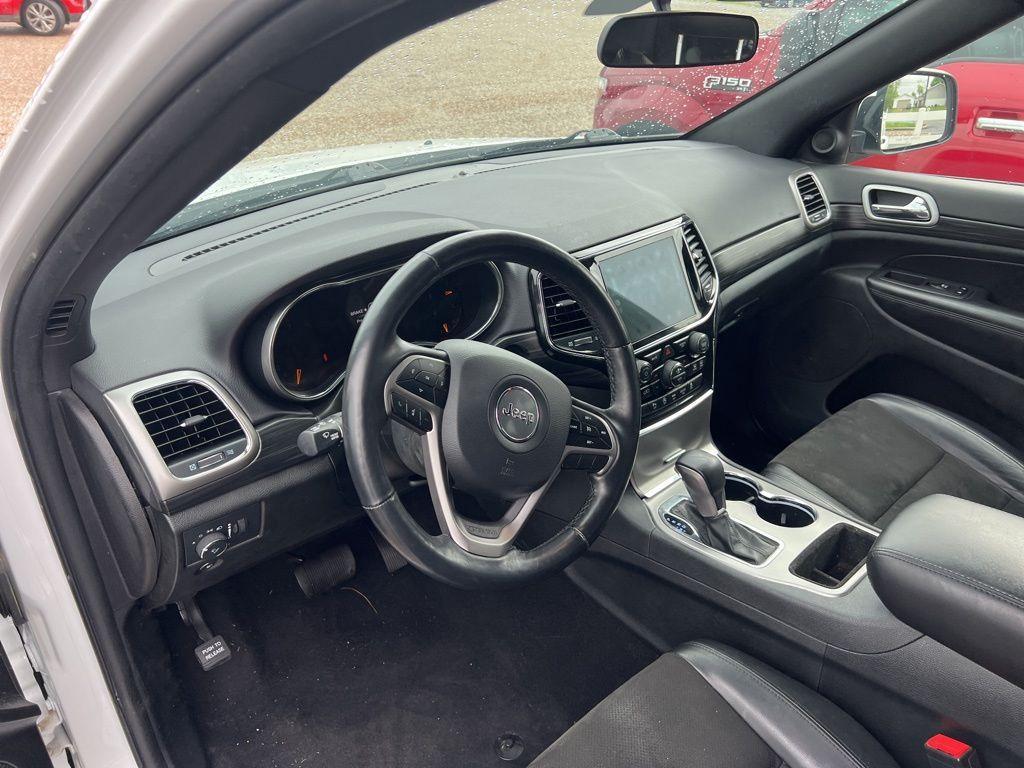 used 2021 Jeep Grand Cherokee car, priced at $27,206