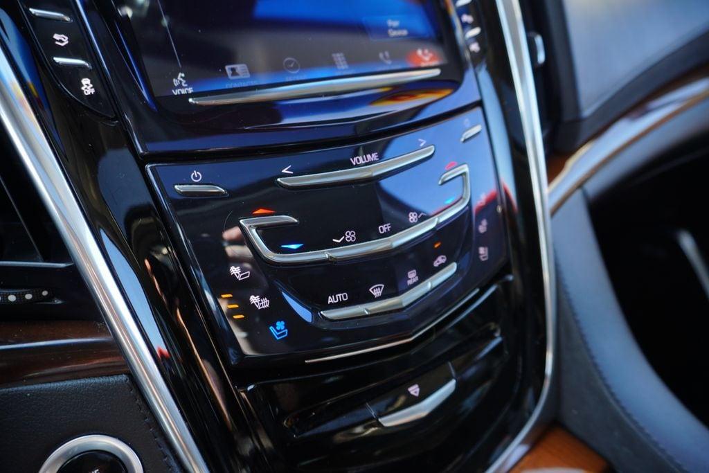 used 2019 Cadillac Escalade ESV car, priced at $35,513