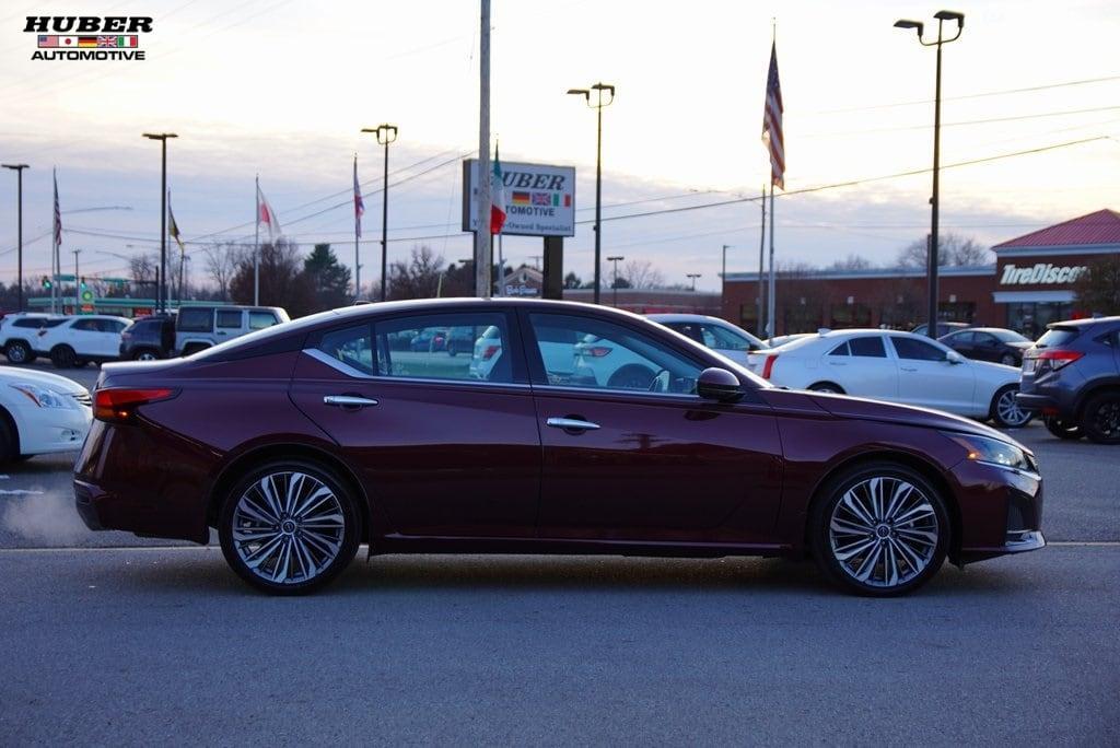 used 2023 Nissan Altima car, priced at $23,325