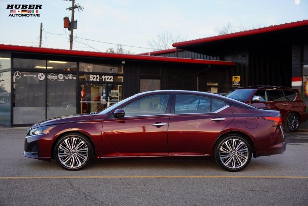 used 2023 Nissan Altima car, priced at $23,325