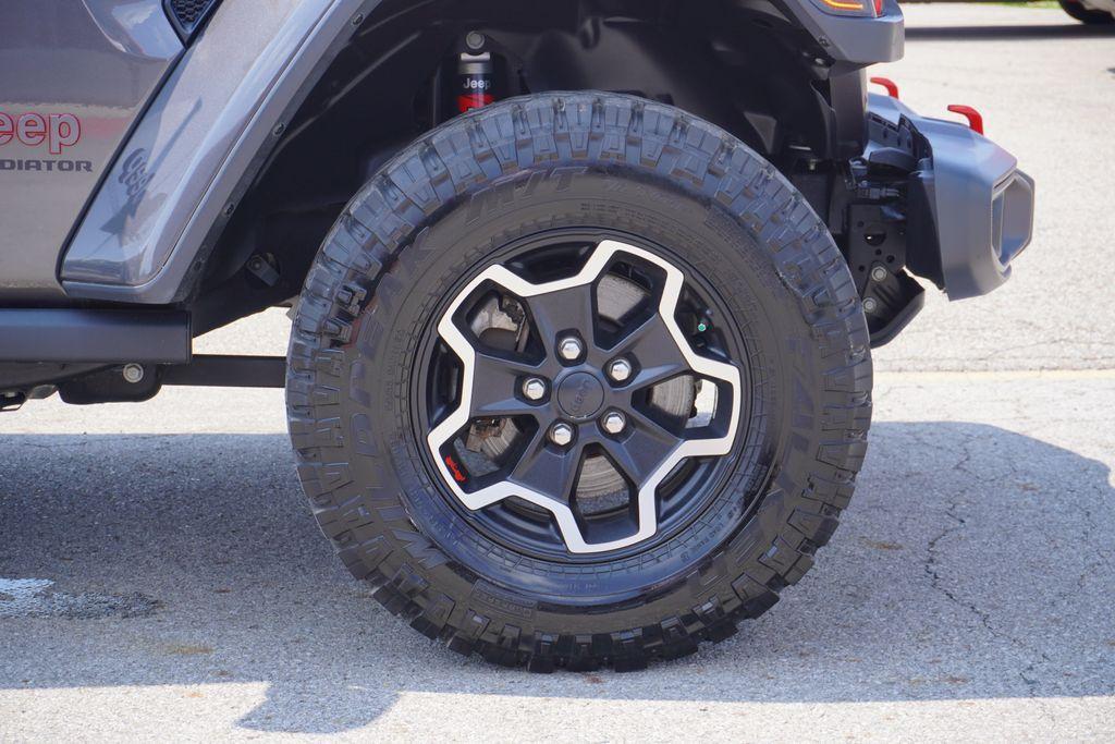 used 2020 Jeep Gladiator car, priced at $33,843