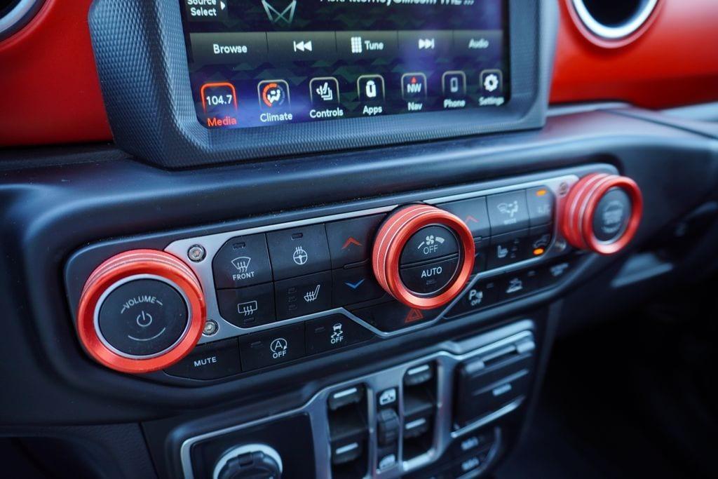used 2020 Jeep Gladiator car, priced at $33,843