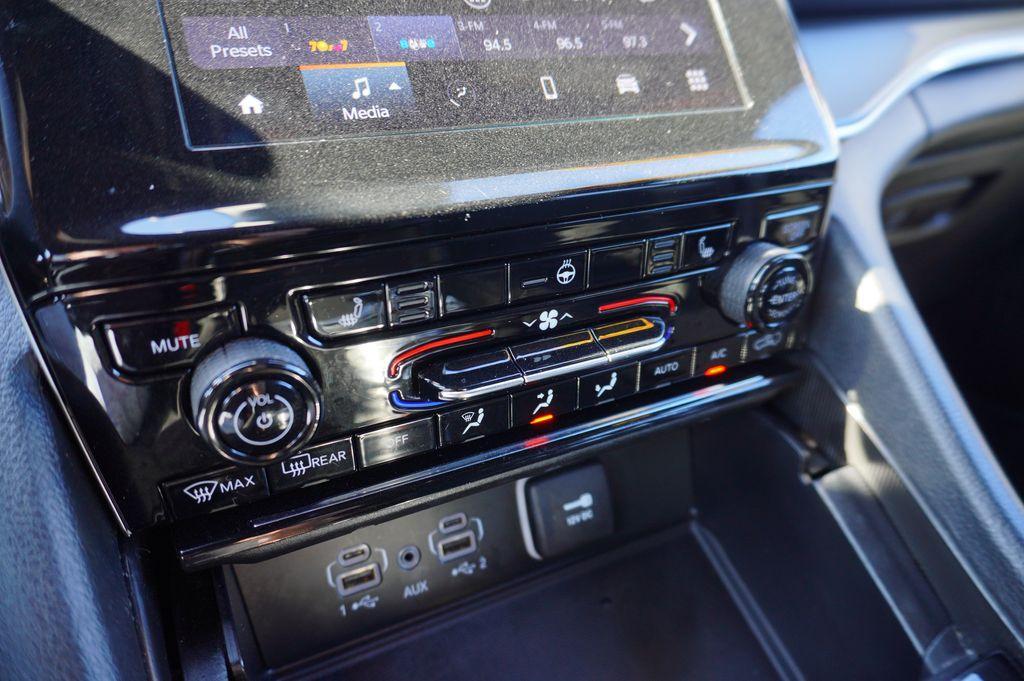 used 2024 Jeep Grand Cherokee L car, priced at $28,789
