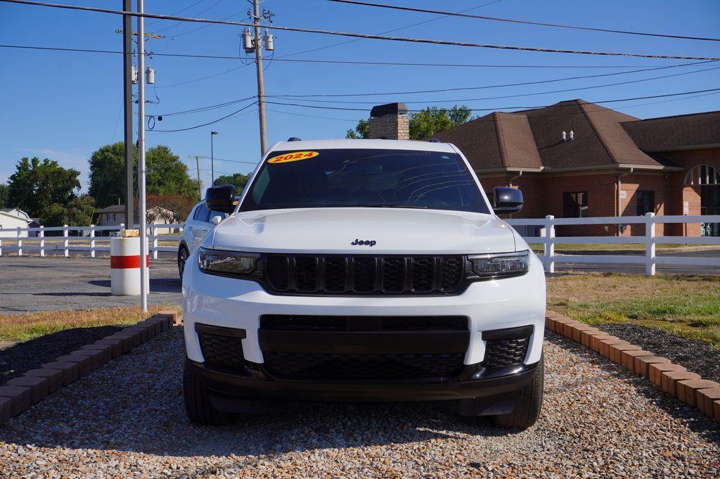 used 2024 Jeep Grand Cherokee L car, priced at $28,789