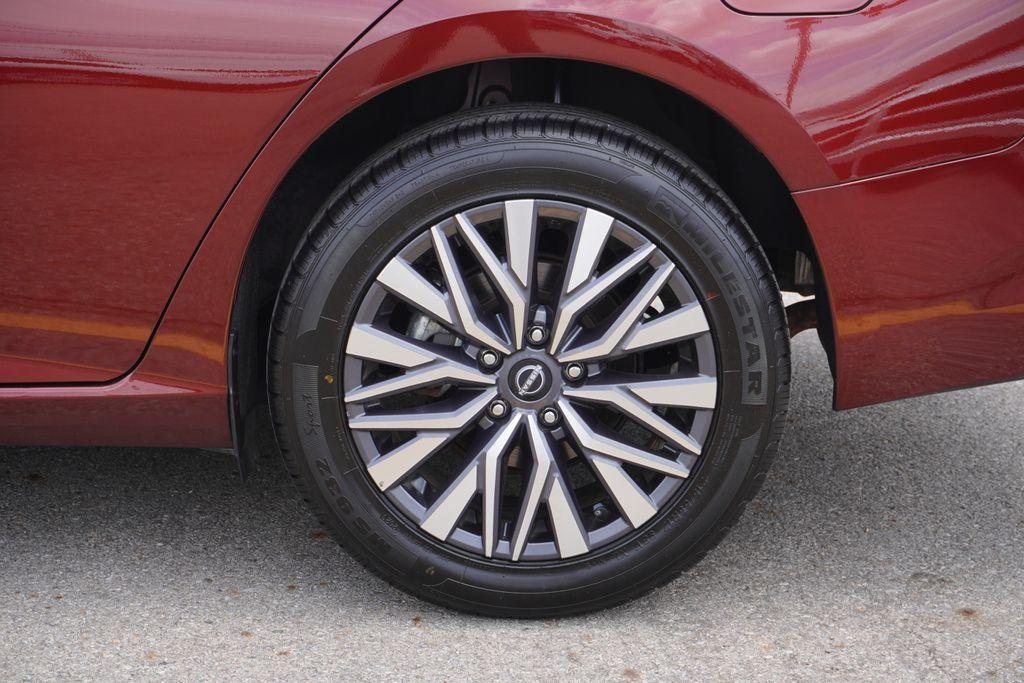 used 2023 Nissan Altima car, priced at $19,882