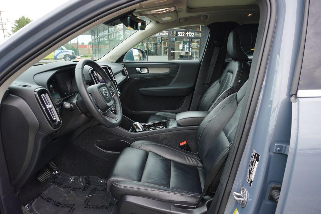 used 2023 Volvo XC40 car, priced at $27,981