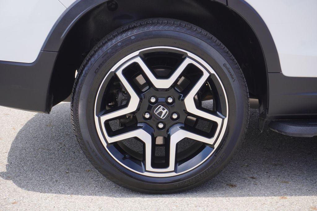 used 2023 Honda Passport car, priced at $35,210