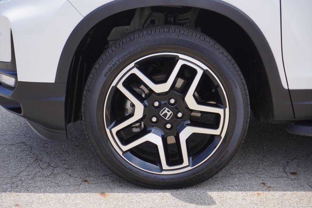 used 2023 Honda Passport car, priced at $35,210