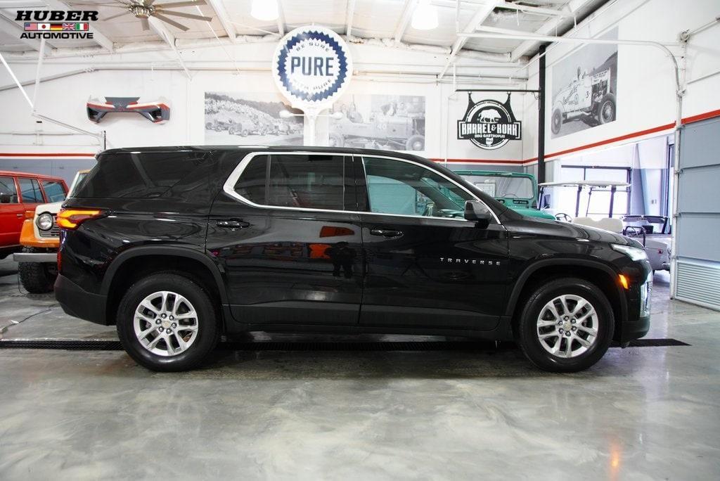 used 2022 Chevrolet Traverse car, priced at $26,311