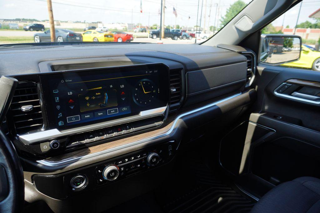 used 2022 Chevrolet Silverado 1500 car