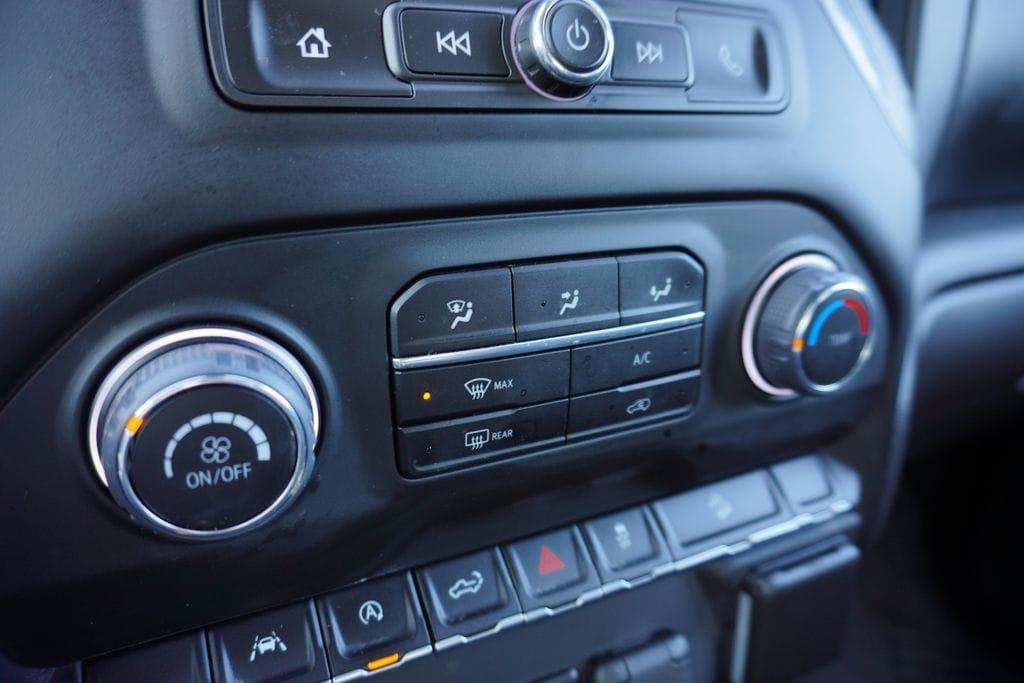 used 2022 Chevrolet Silverado 1500 car, priced at $41,060