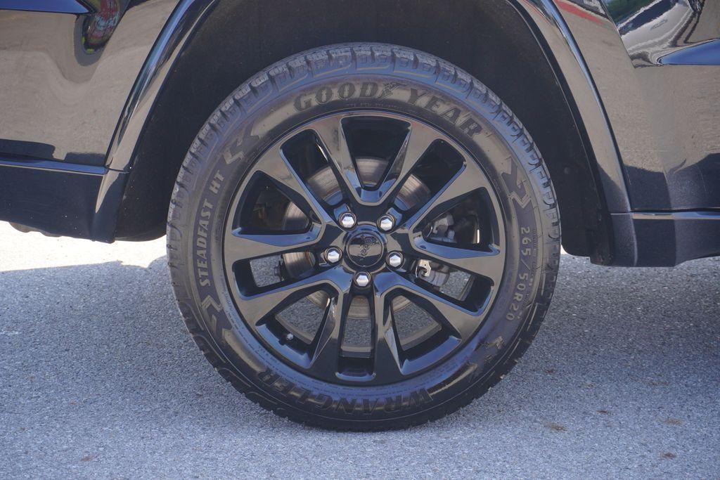 used 2018 Jeep Grand Cherokee car, priced at $19,503