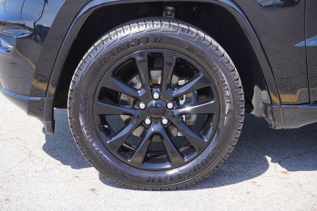 used 2018 Jeep Grand Cherokee car, priced at $19,503