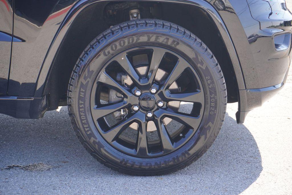 used 2018 Jeep Grand Cherokee car, priced at $19,503