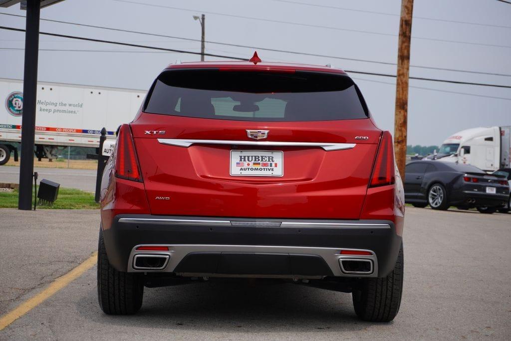 used 2021 Cadillac XT5 car, priced at $32,618