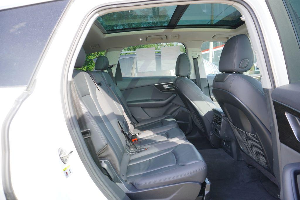 used 2021 Audi Q7 car, priced at $26,482