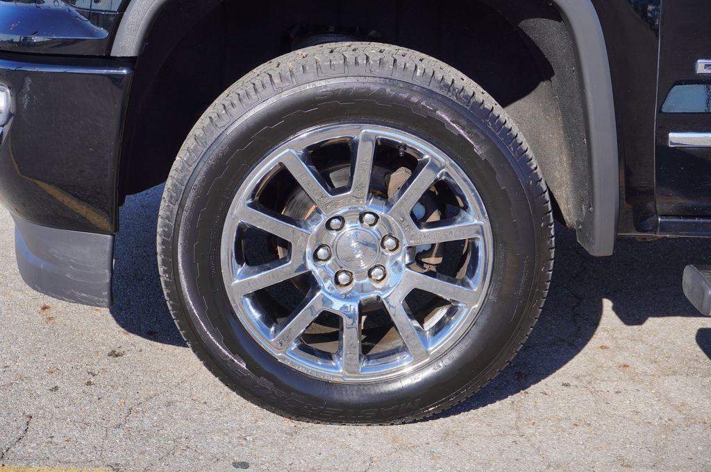 used 2017 GMC Sierra 1500 car, priced at $29,892