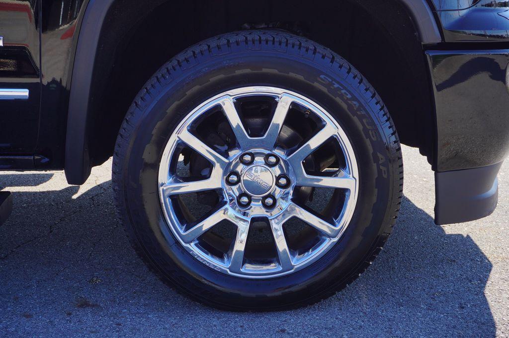 used 2017 GMC Sierra 1500 car, priced at $29,892