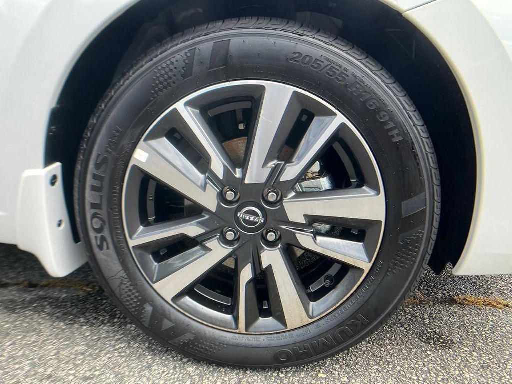 new 2025 Nissan Versa car, priced at $21,192