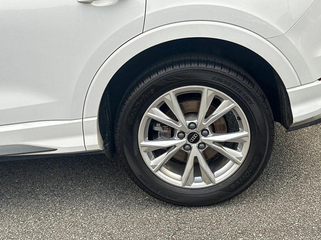 used 2024 Audi Q3 car, priced at $26,098