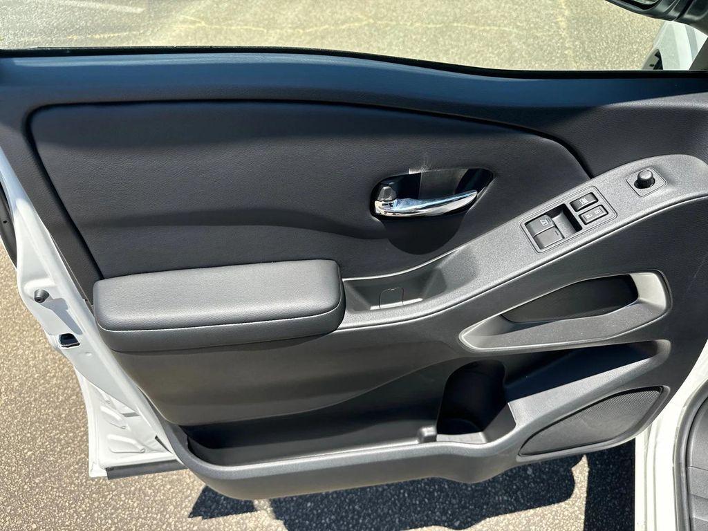 new 2025 Nissan Frontier car, priced at $29,962