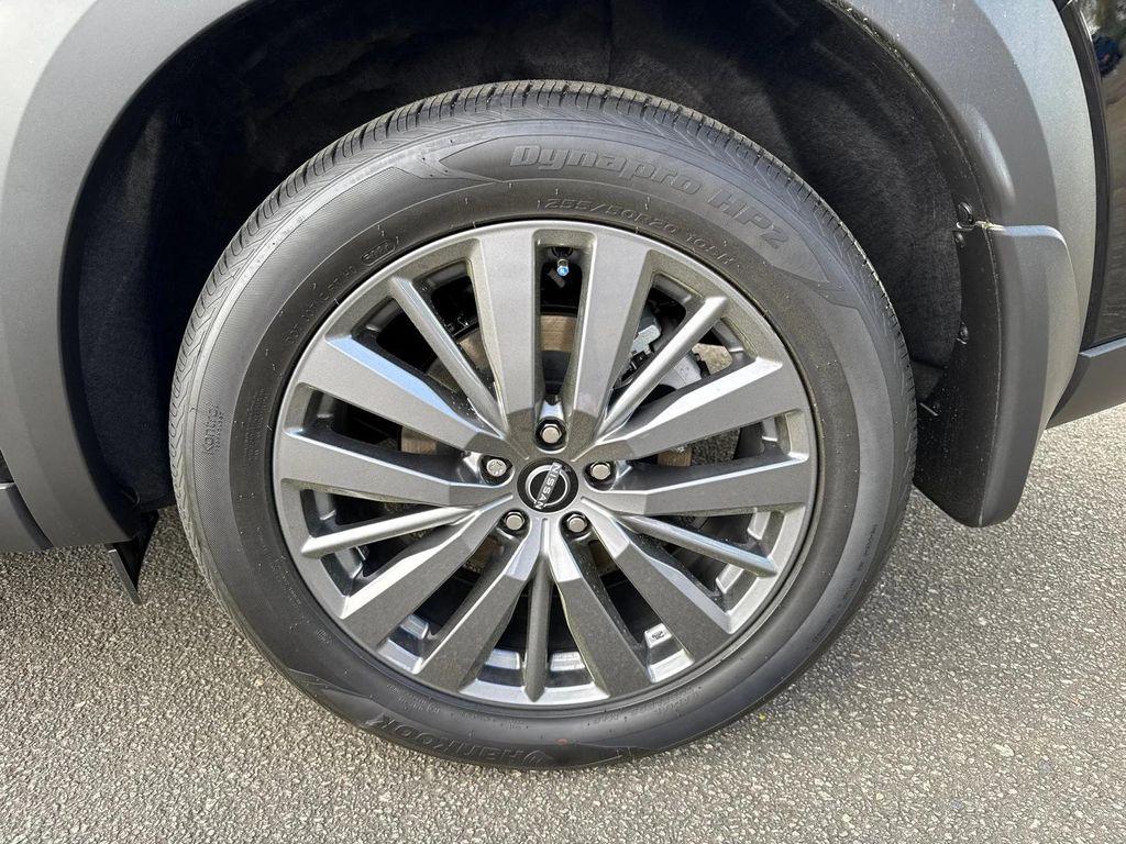 new 2025 Nissan Pathfinder car, priced at $38,507