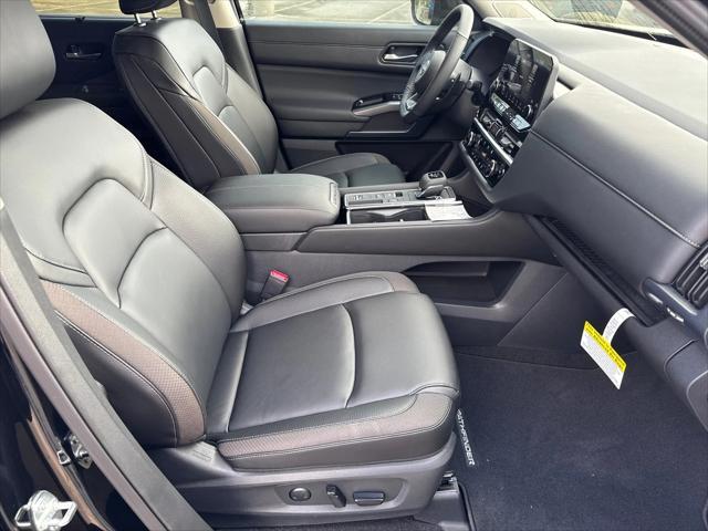 new 2025 Nissan Pathfinder car, priced at $44,707
