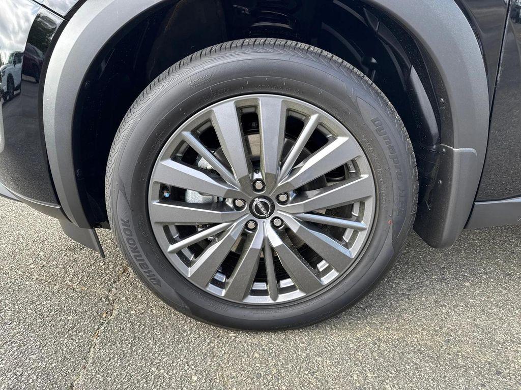 new 2025 Nissan Pathfinder car, priced at $38,507