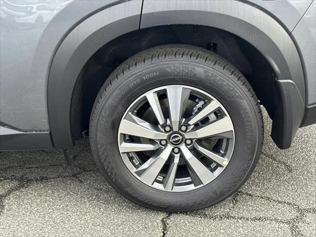 new 2025 Nissan Pathfinder car, priced at $41,948