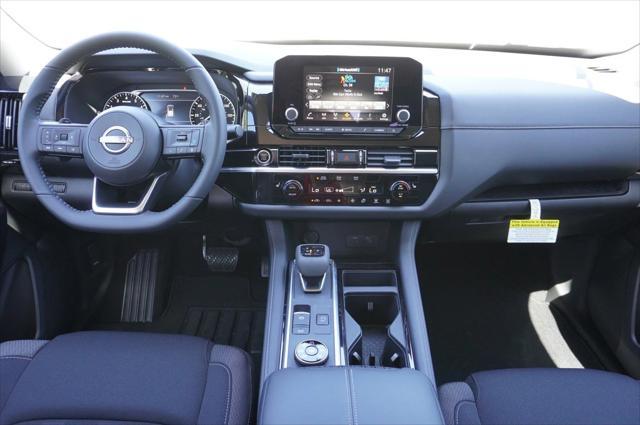 new 2024 Nissan Pathfinder car, priced at $39,264