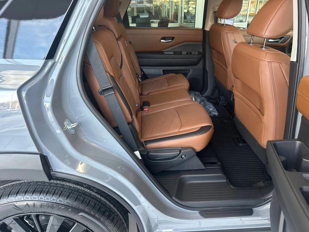 new 2025 Nissan Pathfinder car, priced at $51,355