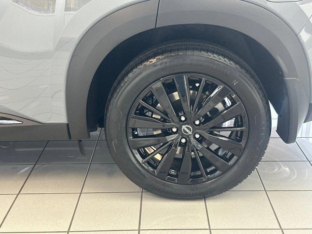 new 2025 Nissan Pathfinder car, priced at $51,355