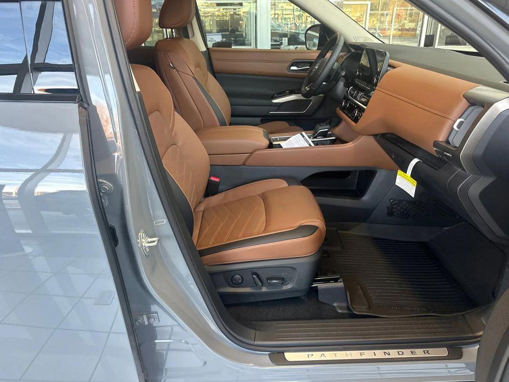 new 2025 Nissan Pathfinder car, priced at $51,355