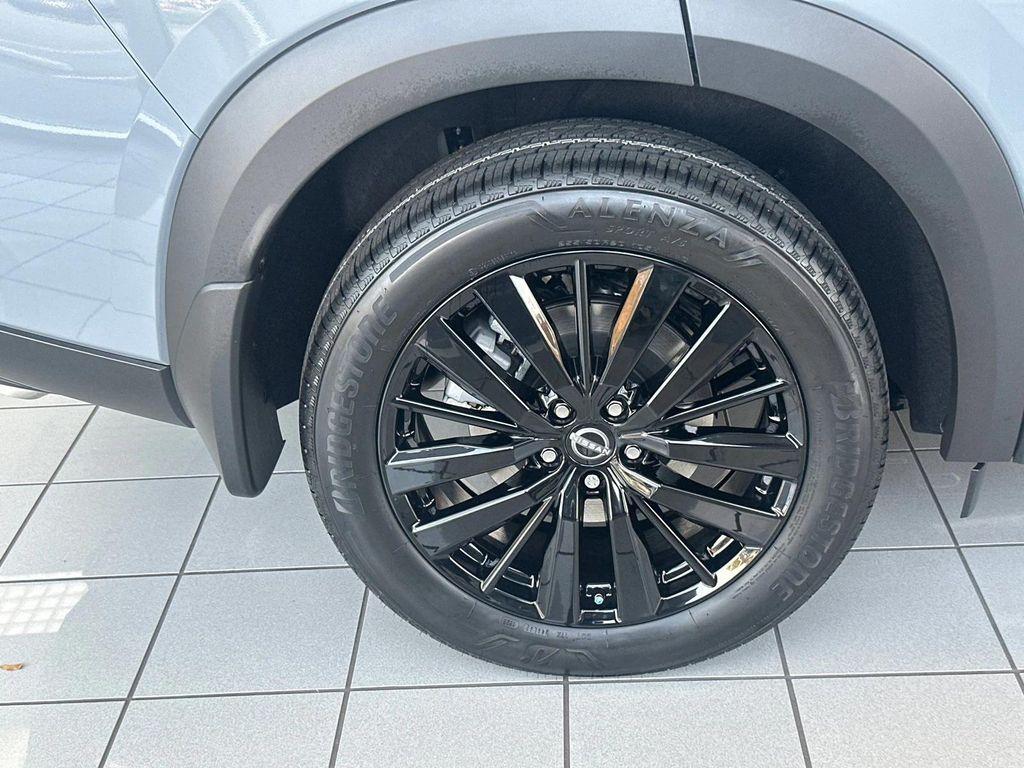 new 2025 Nissan Pathfinder car, priced at $51,355