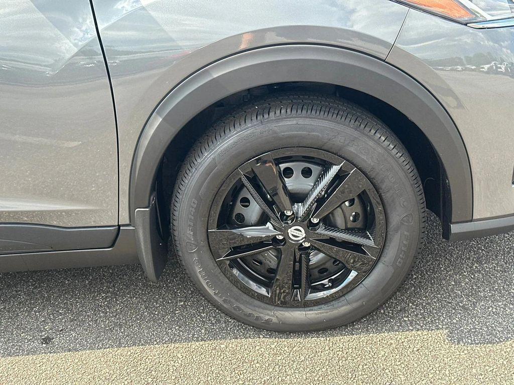 new 2025 Nissan Kicks car, priced at $21,989