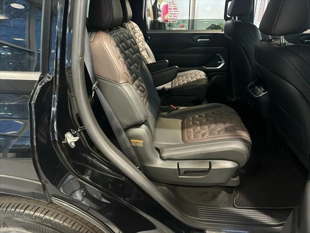 new 2025 Nissan Armada car, priced at $75,268